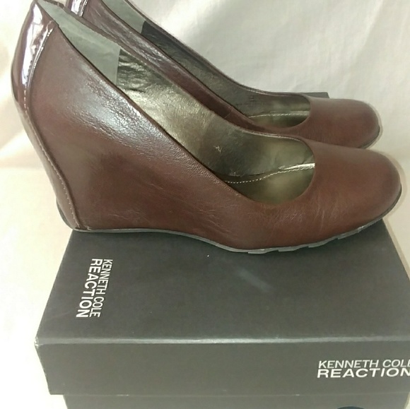 kenneth cole wedge pumps